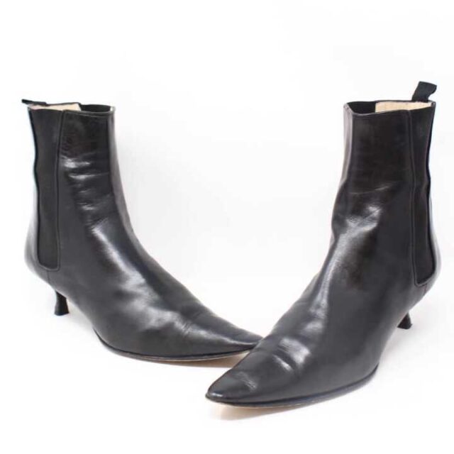 MANOLO BLAHNIK Black Leather Boot Heels US 9 EU 39 29040 1
