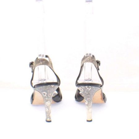 MANOLO BLAHNIK Black Cream Open Toe Ankle Strap Heels Size USA 6.5 Euro 36.5 Item14393 e