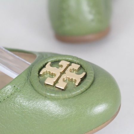 TORY BURCH 18574 Green Leather Logo Flats size US 8 Eur 38 g