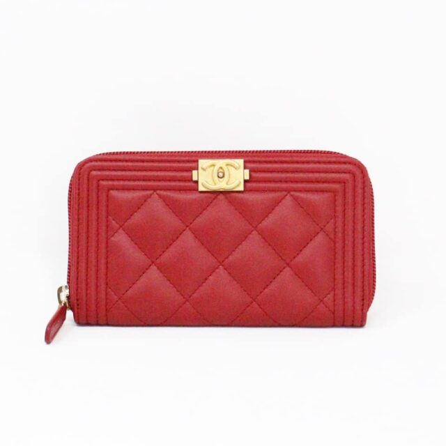 CHANEL MCA166 Red Leather Quilted Wallet 1