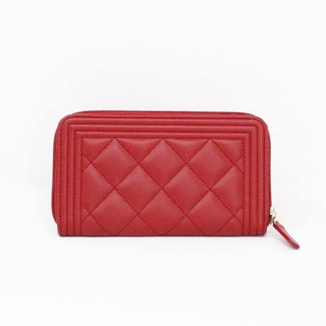 CHANEL MCA166 Red Leather Quilted Wallet 2