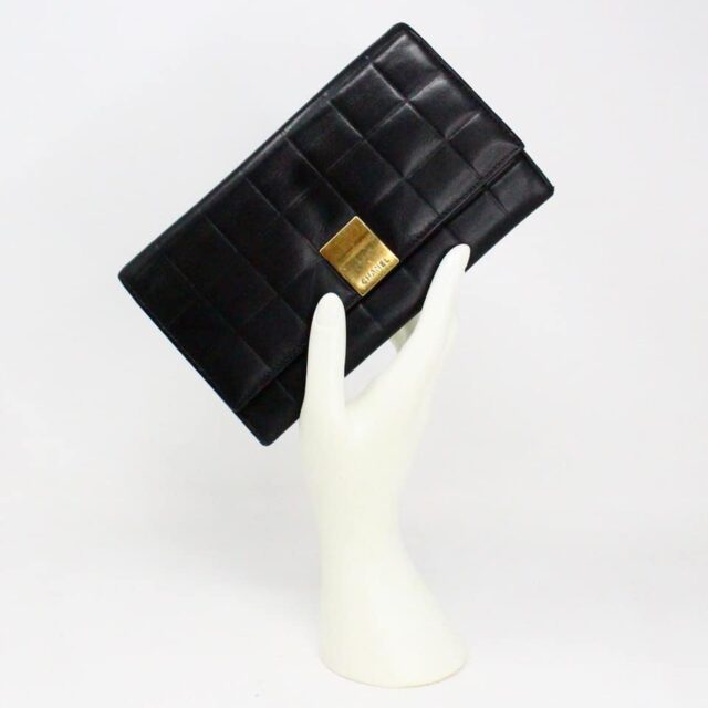 CHANEL MCA184 Black Lambskin Quilted Wallet 8
