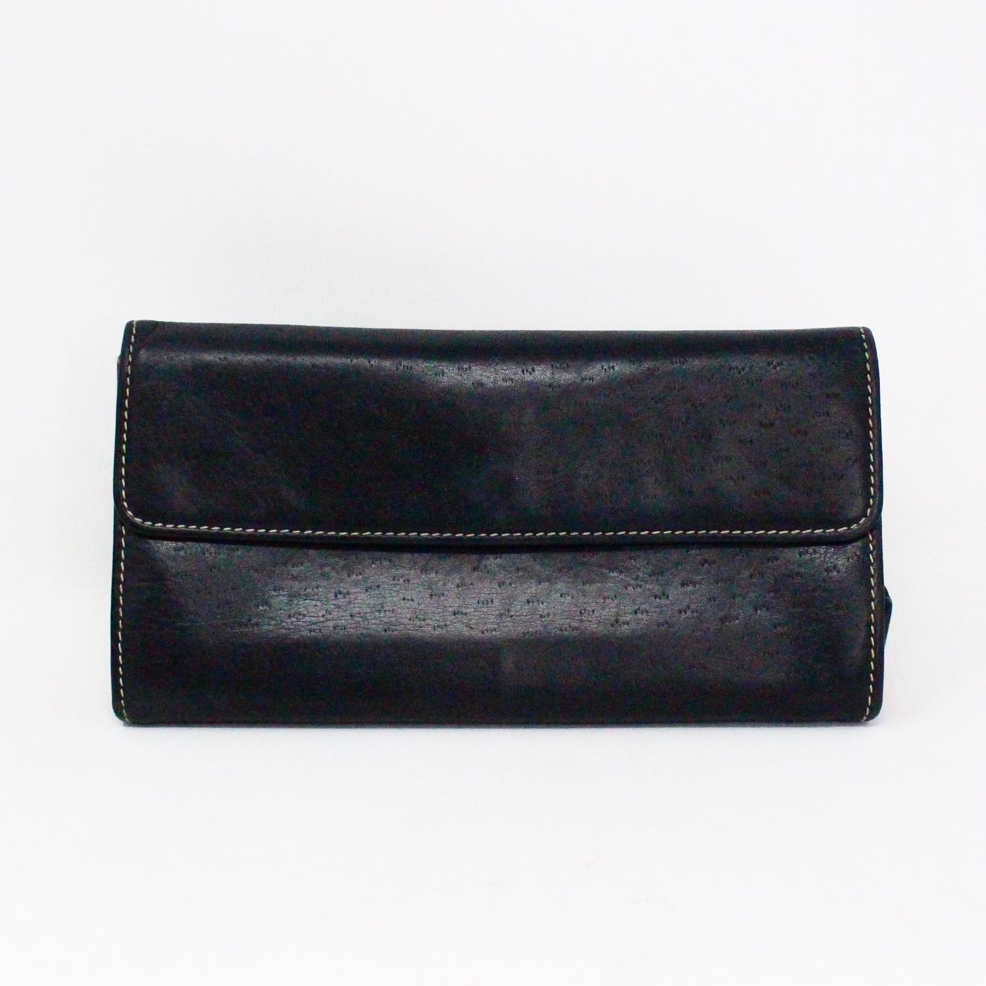 Shop Louis Vuitton 2022 SS Leather Long Wallet Logo Long Wallets