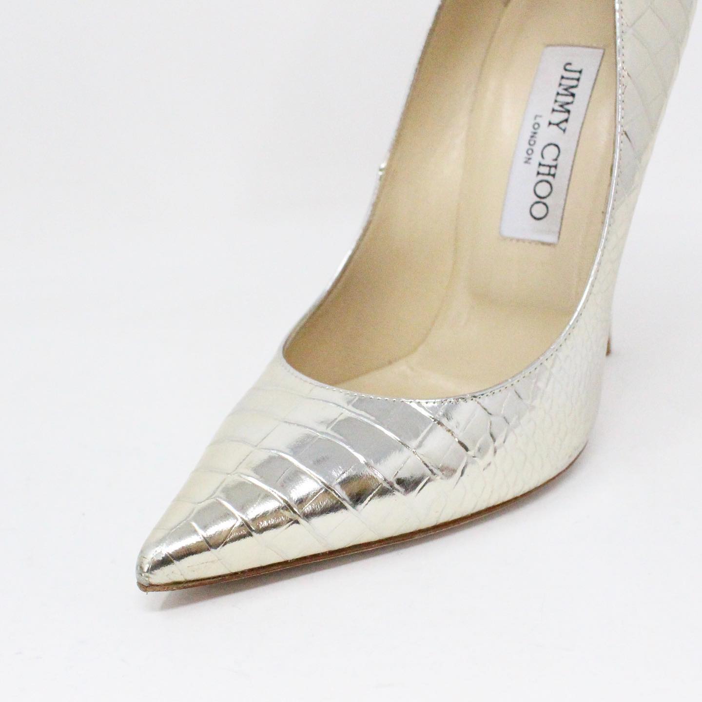Louis Vuitton Women's Pumps Shoes In White Leather (eu 37) - (us 7