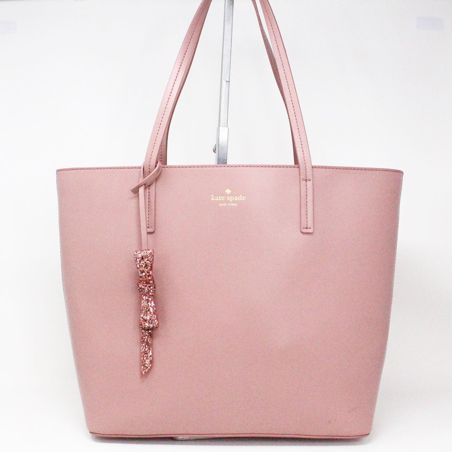 ON SALE* KATE SPADE #36464 Pastel Pink Smooth Leather Tote Bag – ALL YOUR  BLISS