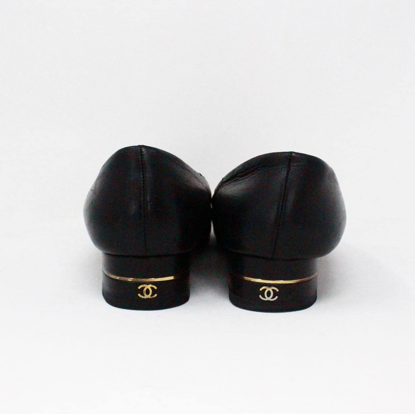 RARE Authentic Chanel Black Patent Leather CC Cap Toe Ballerina Ballet Flats