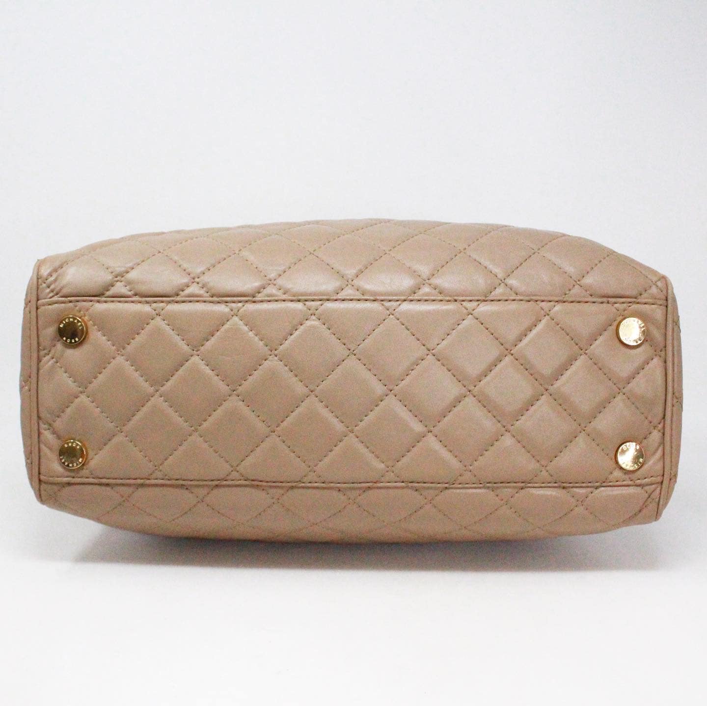 ON SALE* MICHAEL KORS #38459 Taupe Quilted Chain Shoulder Bag – ALL YOUR  BLISS