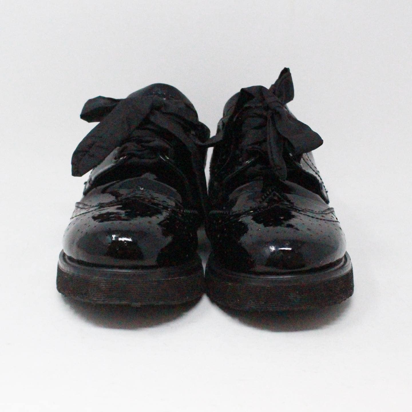 Patent leather trainers Louis Vuitton White size 39 EU in Patent