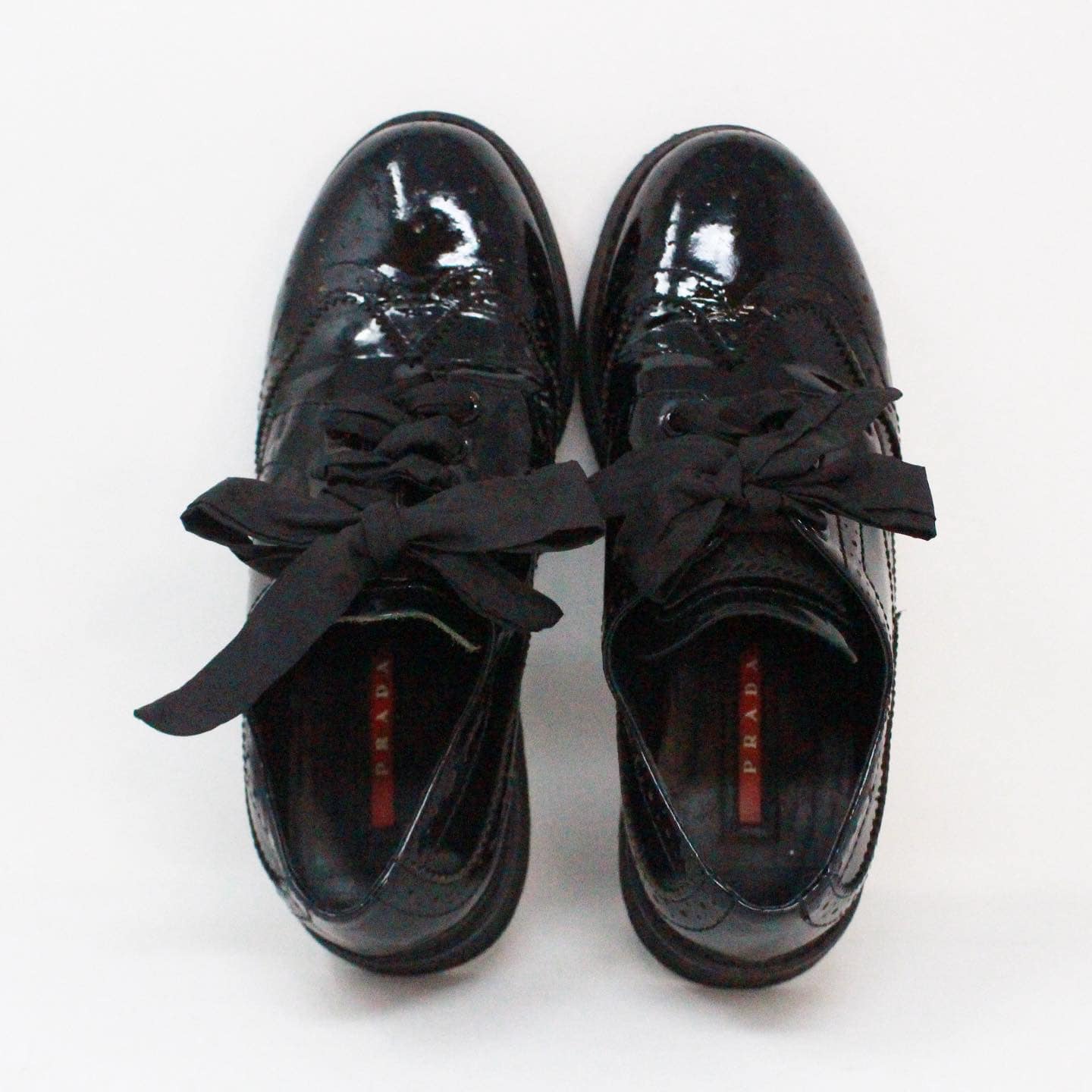 PRADA #38074 Black Patent Leather Shoes (US 6 EU 36)