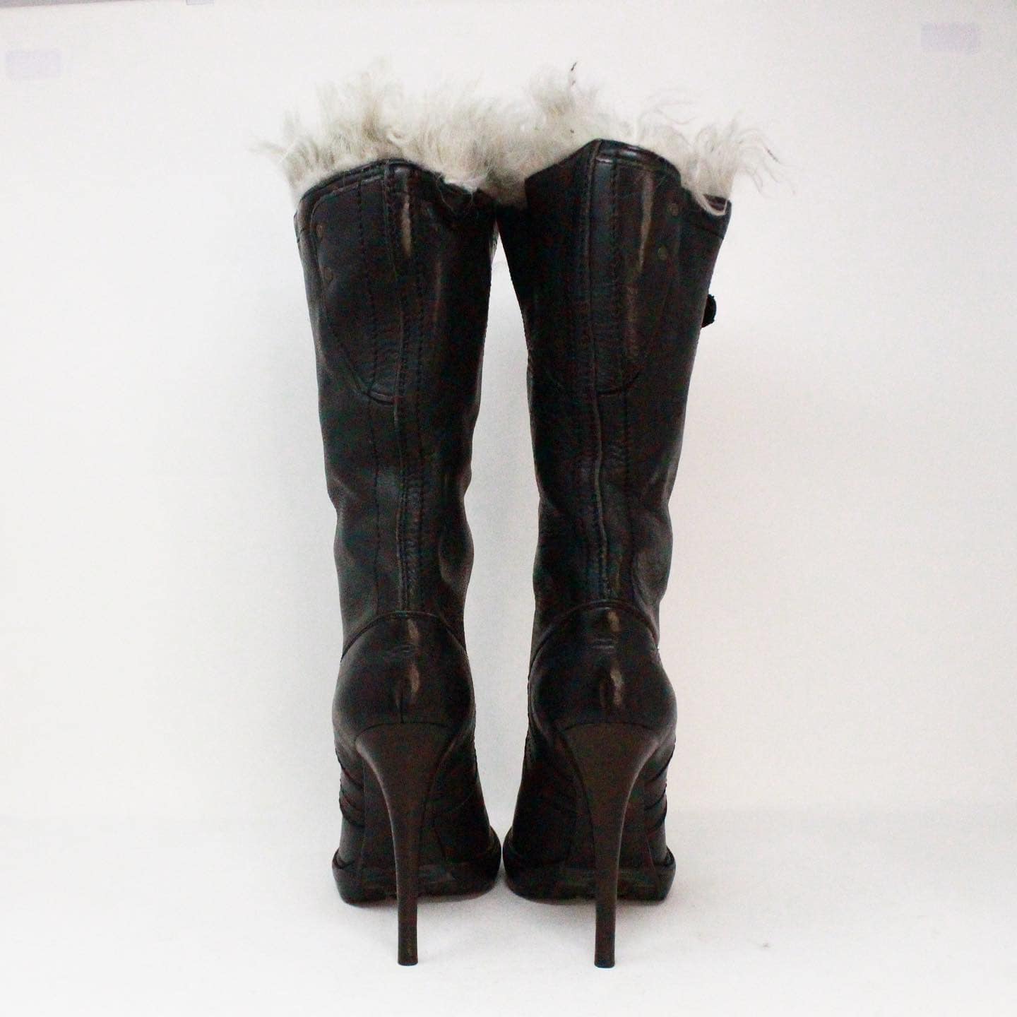 BURBERRY 39570 Black Leather Fir Lined Heel Boots US 8.5 EU 38.5 c