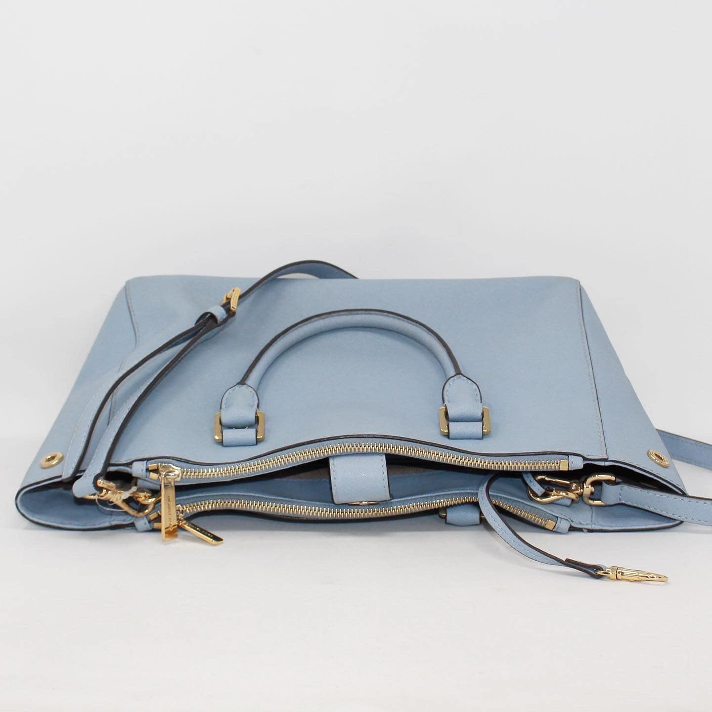 MICHAEL KORS #39965 Sky Blue Leather Crossbody Bag