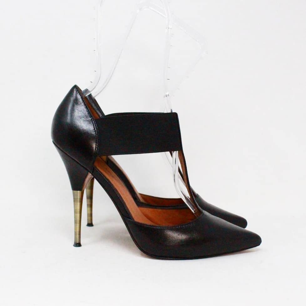 ELIZABETH JAMES Black Leather T Strap Heels US 7.5 EU 37.5 item 40824 2