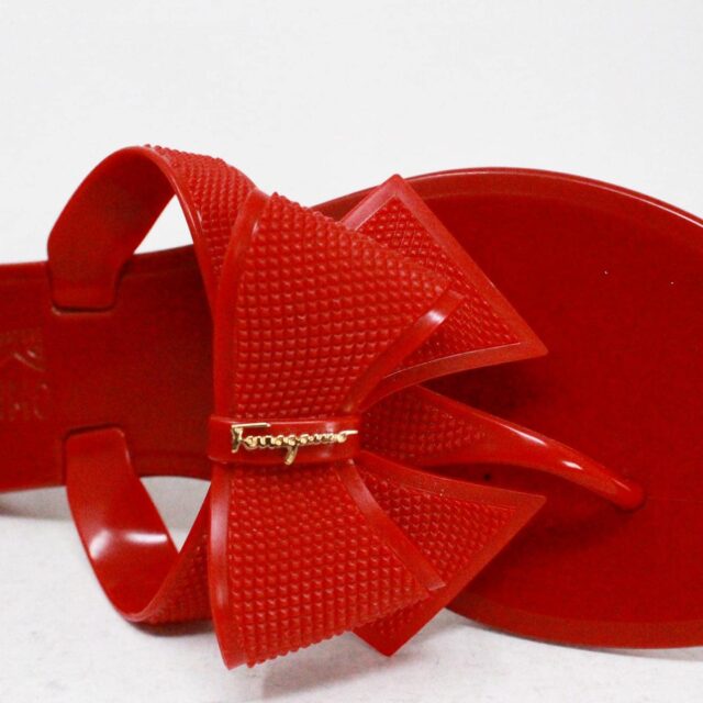 SALVATORE FERRAGAMO 41297 Red Jelly Flip Flop Sandals US 6 EU 36 5
