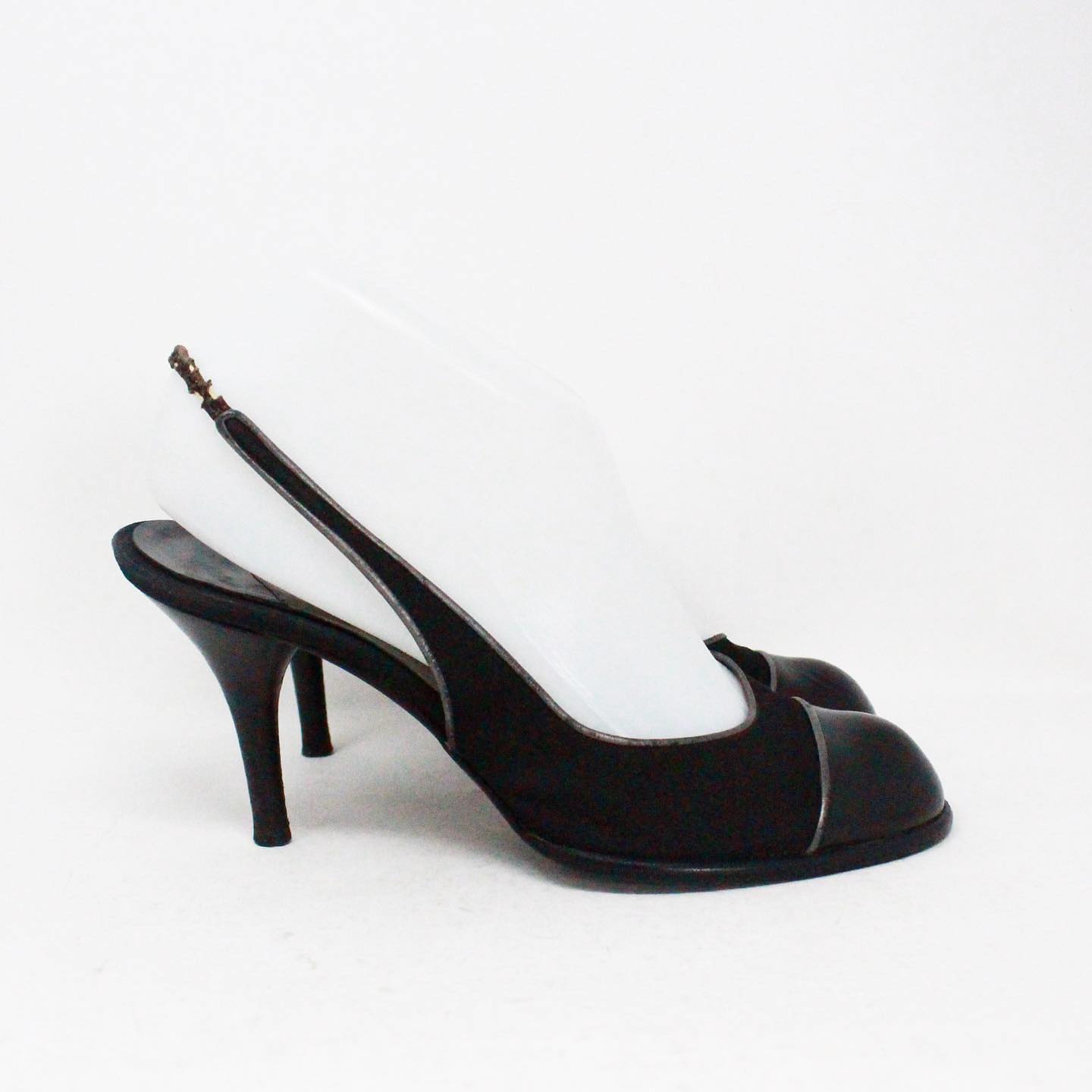 CHANEL #41531 Black Leather Cap Toe Slingback Heels (US 7.5 EU 37.5) – ALL  YOUR BLISS