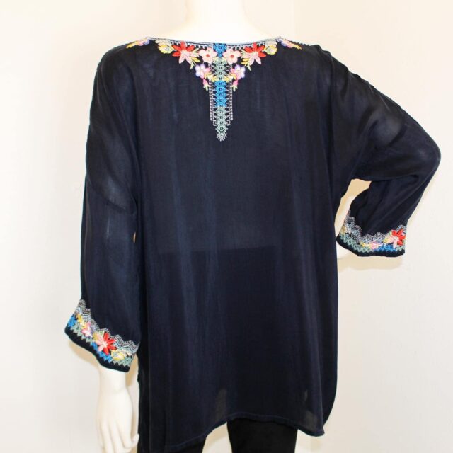 JOHNNY WAS #42583 Navy Blue Floral Embroidered Blouse (Size S) 3