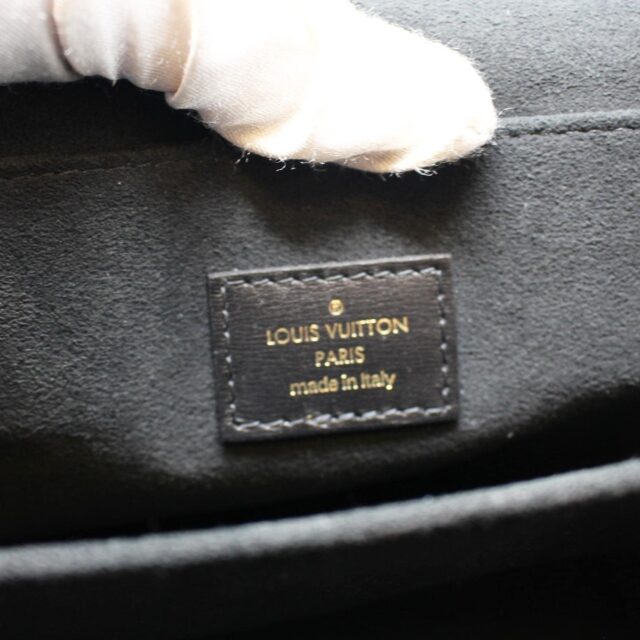 LOUIS VUITTON #42701 Pochette Metis Black and White Crossbody Bag 6