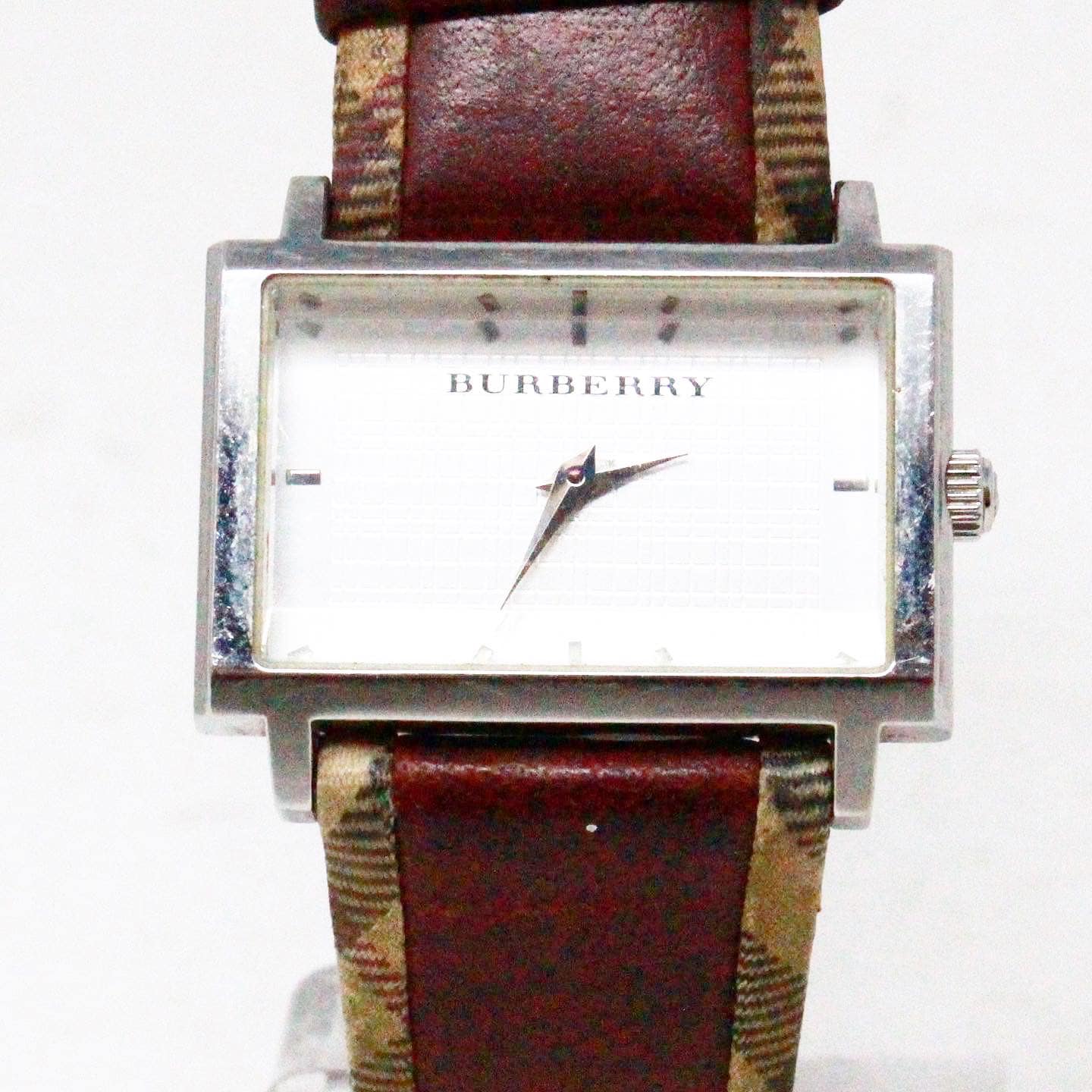 BURBERRY #42849 Leather Strap Watch 2