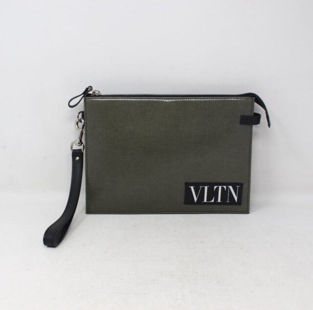 VALENTINO #8RTA1Q VLTN Logo Clutch Pouch