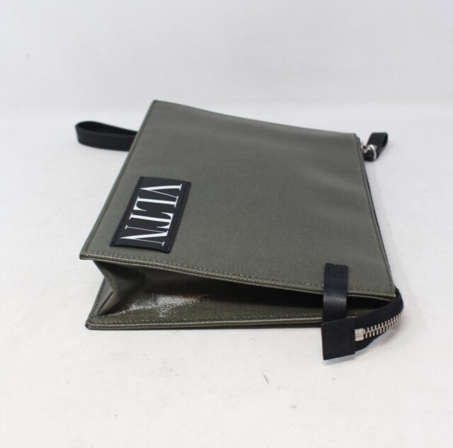VALENTINO #8RTA1Q VLTN Logo Clutch Pouch