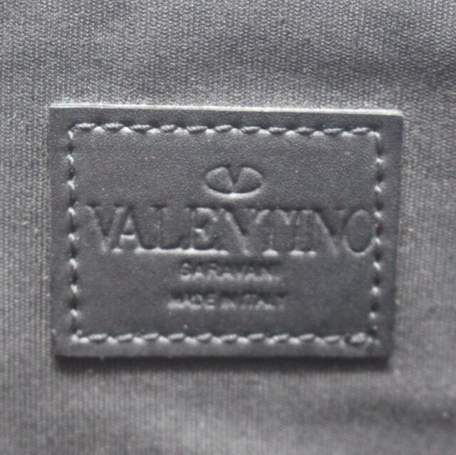 VALENTINO #8RTA1Q VLTN Logo Clutch Pouch