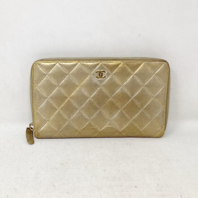CHANEL #NPXBBB Quilted Zip Around Wallet