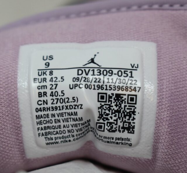 NIKE #BT79GG Air Jordan 1 Low Iced Sneakers Size 9