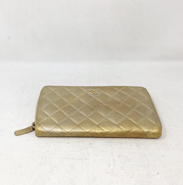 CHANEL #NPXBBB Quilted Zip Around Wallet