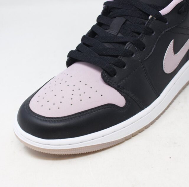 NIKE #BT79GG Air Jordan 1 Low Iced Sneakers Size 9