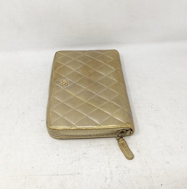 CHANEL #NPXBBB Quilted Zip Around Wallet