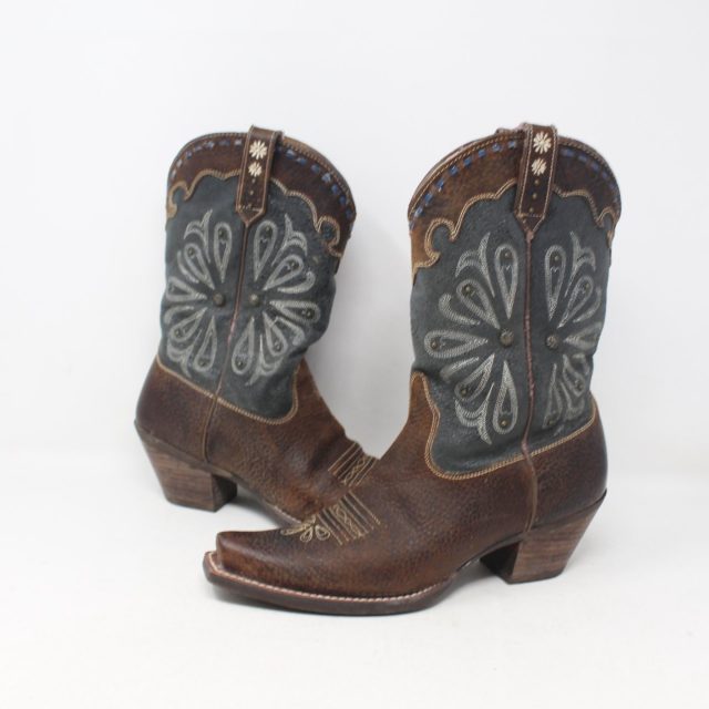 #KE8NQZ Daisy Western Boots Size 7