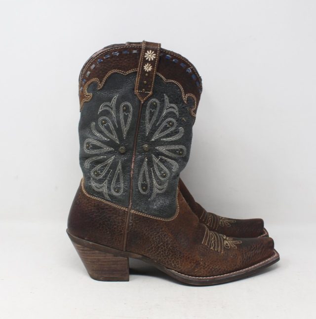 #KE8NQZ Daisy Western Boots Size 7