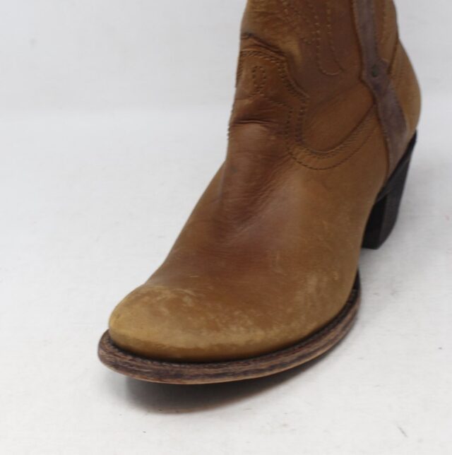 #4435VK Western Long Boots Size 8