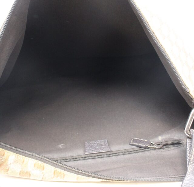 GUCCI #T8BNK4 Crystal Messenger Bag