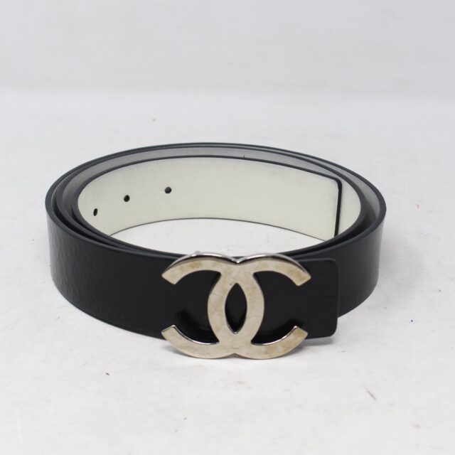 CHANEL #8HSBVH Reversible Leather Belt