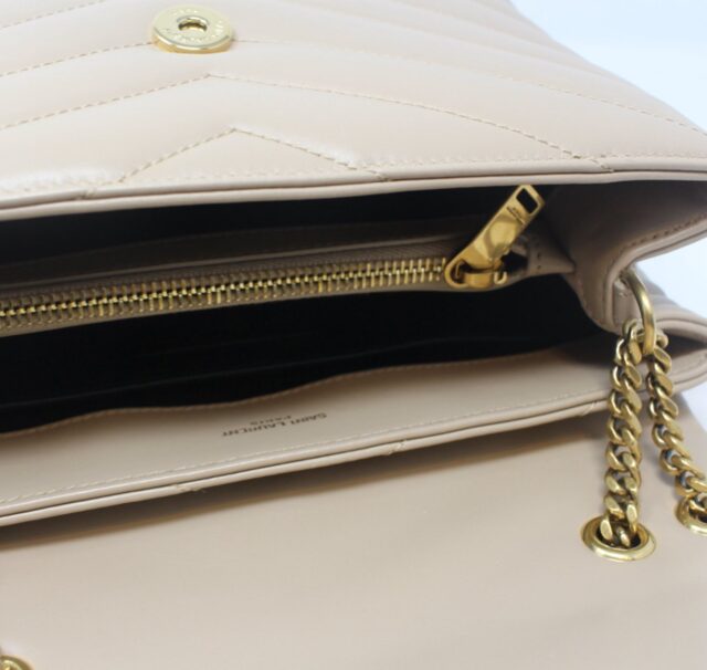 SAINT LAURENT #8NSS8W Loulou Small Matelasse Bag