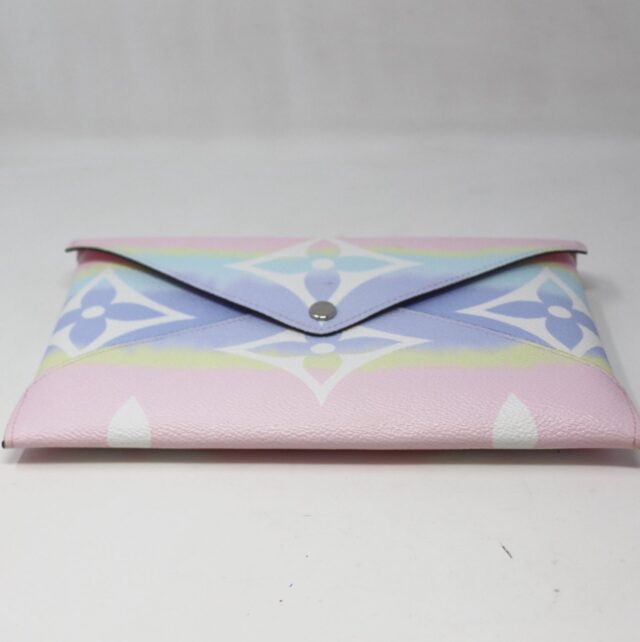 LOUIS VUITTON #BNJV4K Escale Ombre Envelope Pouch