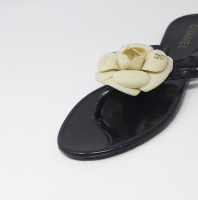 CHANEL #FFGL9T Jelly Camellia Flip Flops Size 37