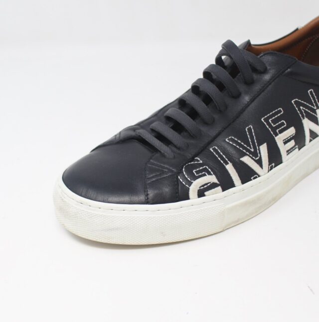 GIVENCHY #28V2KS Mens Urban Street Sneakers Size 41