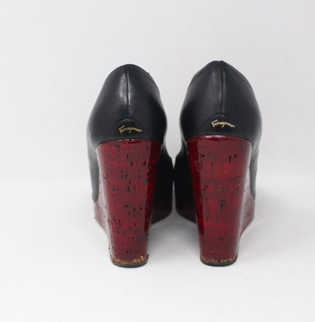 SALVATORE FERRAGAMO #FS92Z7 Platform Wedges Size 6.5