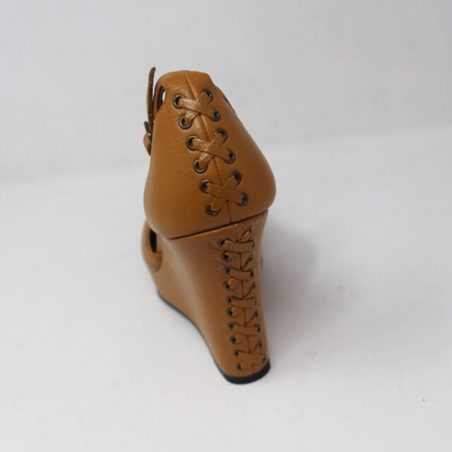 VINCE CAMUTO #QR3BQN Platform Sandals Size 6