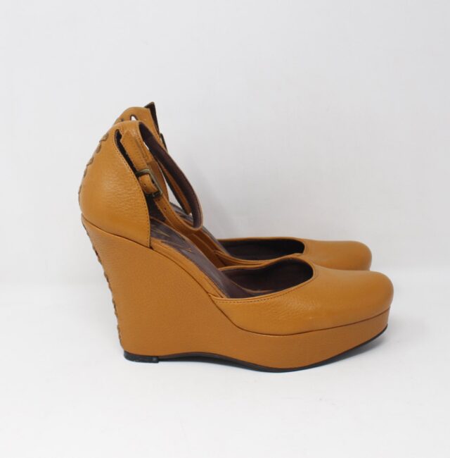 VINCE CAMUTO #QR3BQN Platform Sandals Size 6