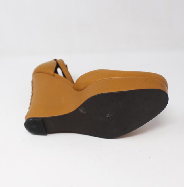 VINCE CAMUTO #QR3BQN Platform Sandals Size 6