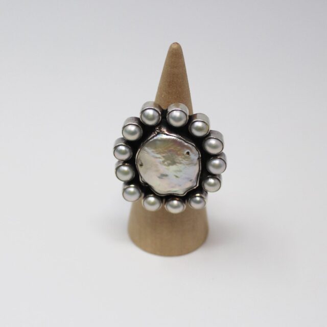 #DY7EHQ 925 Coacktail Pearl Ring Size 8