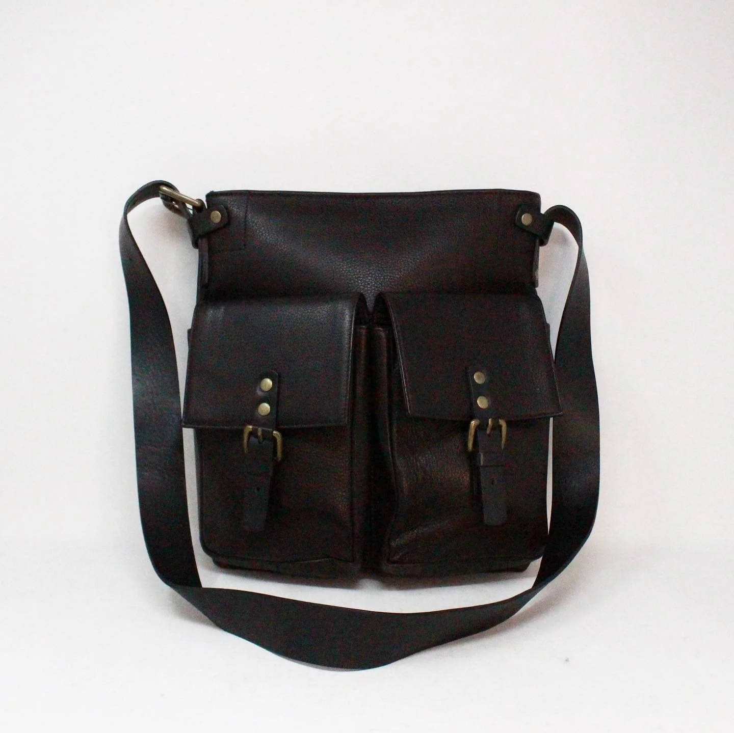 HYPE 39573 Brown Leather Messenger Bag a